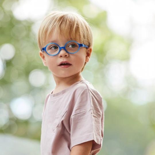 SPORT ET LUNETTES POUR ENFANT : NOUS AVONS TOUT CE QU'IL VOUS FAUT !