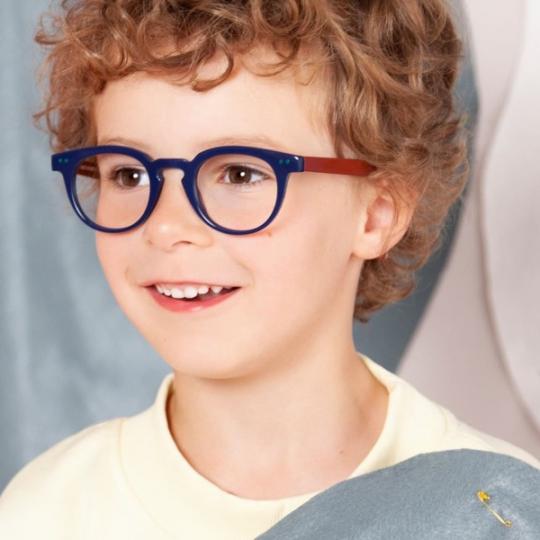 ANNE ET VALENTIN KIDS : DES LUNETTES À LA MESURE DE LEURS PETITES BOUILLES !