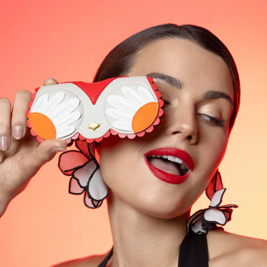 L’étui à lunettes Any Di se transforme en bijou de maroquinerie élégante L’étui à lunettes Any Di se transforme en bijou de maroquinerie élégante