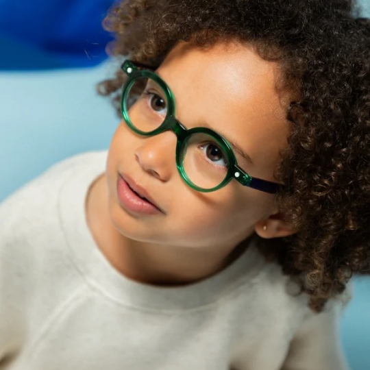 Jeux et activités pour la vision des enfants, conseils d'opticiens spécialisés