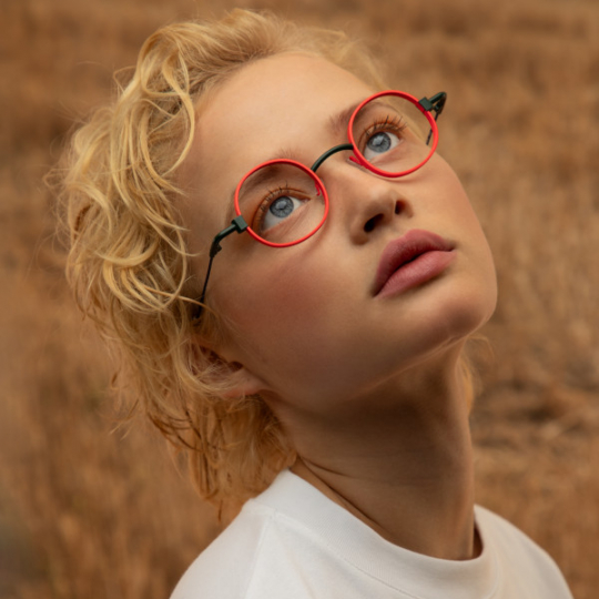 Anne & Valentin : des lunettes de créateurs au design français audacieux