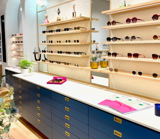 Intérieur boutique lunettes