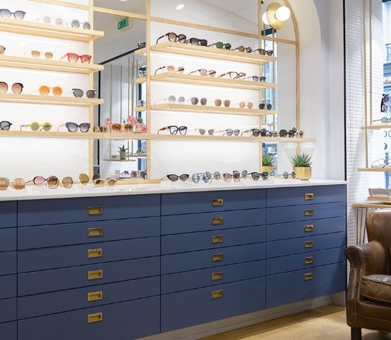 Intérieur boutique lunettes